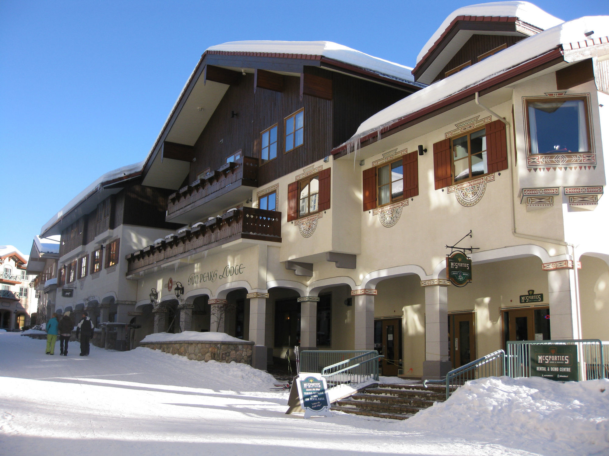 Sun Peaks Lodge Exterior foto